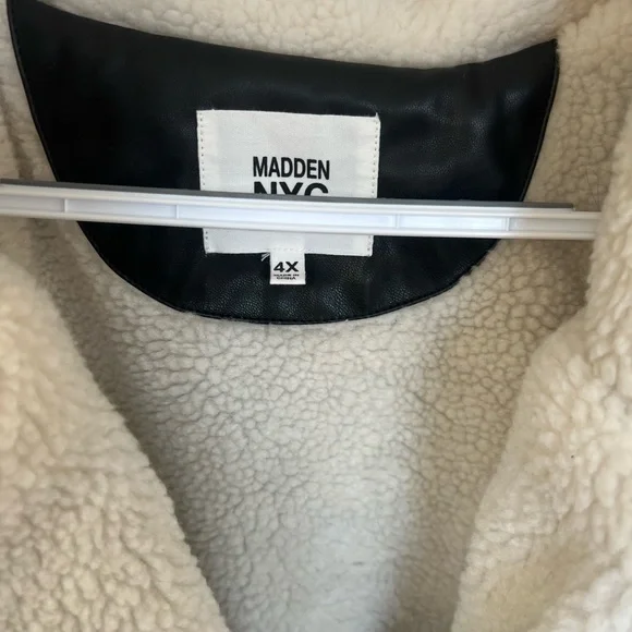 70 Madden NYC Women's  Plus Faux Shearling Moto Jacket NEW size 4X - Picture 7 of 11
